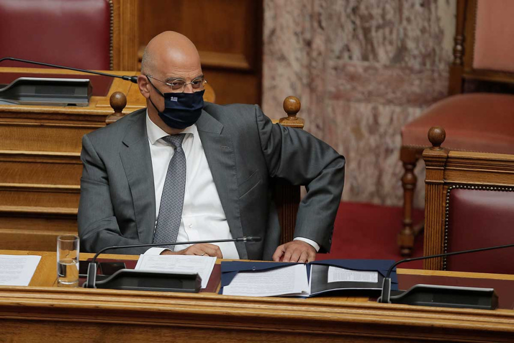 Σε καραντίνα ο Δένδιας – Ήρθε σε επαφή με επιβεβαιωμένο κρούσμα