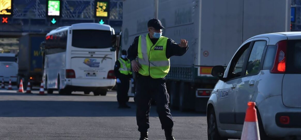 Θεσσαλονίκη: 183 παραβάσεις για μάσκα 53 για τους… νυχτόβιους
