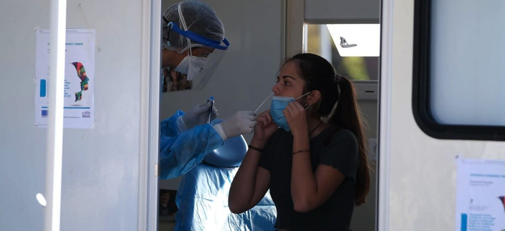 Κορωνοϊός: 69 θετικά κρούσματα σε 1.362 rapid test