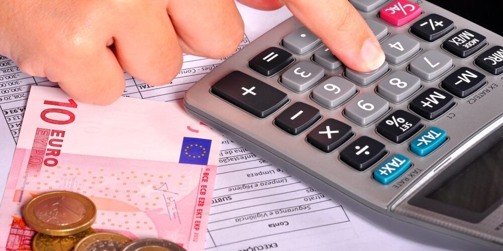 Εφορία: Τρεις παρατάσεις και δυο… πονοκέφαλοι