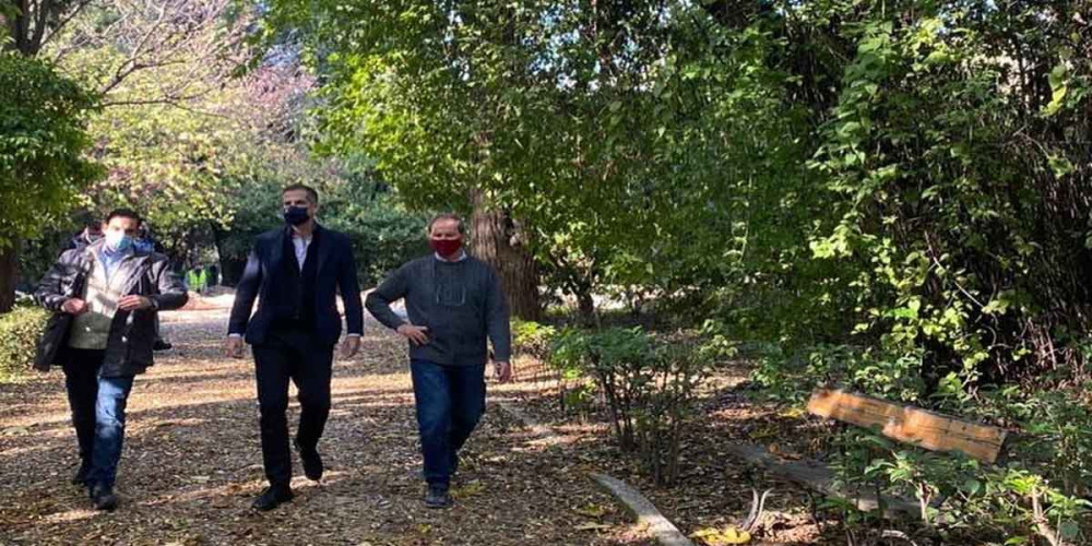Μπακογιάννης: “Ξυπνά” το μεγαλείο του Εθνικού Κήπου