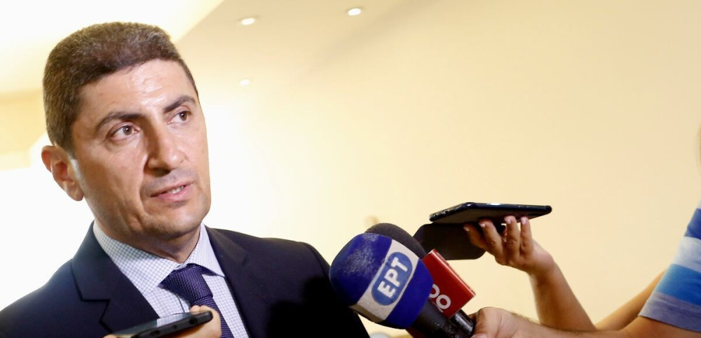 Αυγενάκης: “Είμαστε αποφασισμένοι να καθαρίσουμε το χώρο, να μπει φρέσκος αέρας”