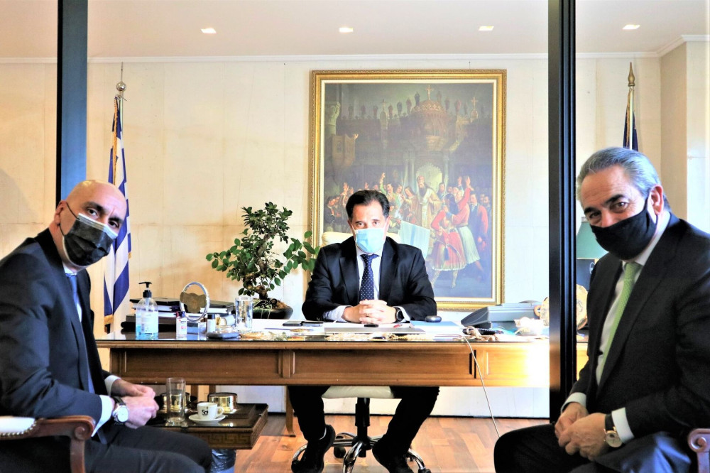 Συνάντηση Γεωργιάδη, Καββαθά και Μίχαλου για την επαναλειτουργία των καταστημάτων