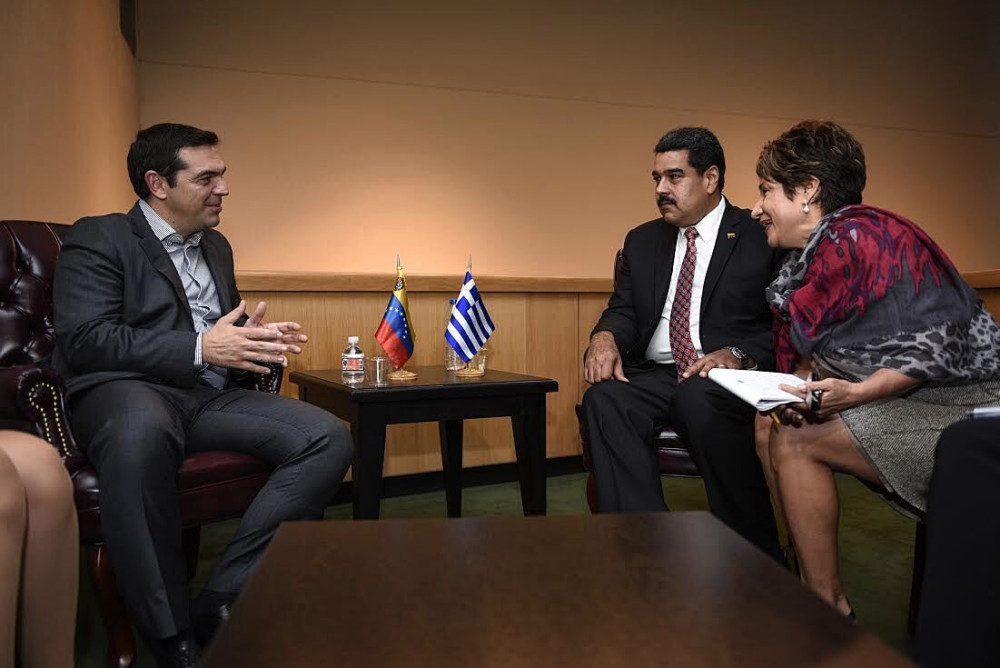 ΝΔ: Όλα στο φως – ΣΥΡΙΖΑ: Συγκάλυψη κι… άγιος ο Μαδούρο