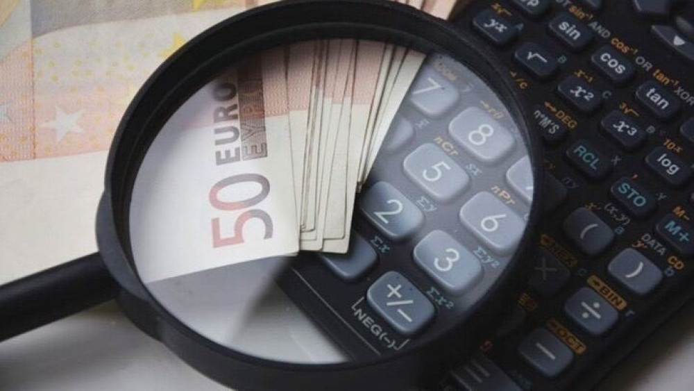 Στα 10 δισ. ευρώ το “οπλοστάσιο” των μέτρων στήριξης για το 2021