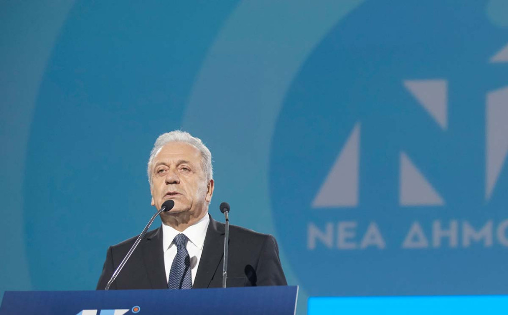 Συνέντευξη Δημήτρη Αβραμόπουλου: Διάλογος ή σύγκρουση το δίλημμα
