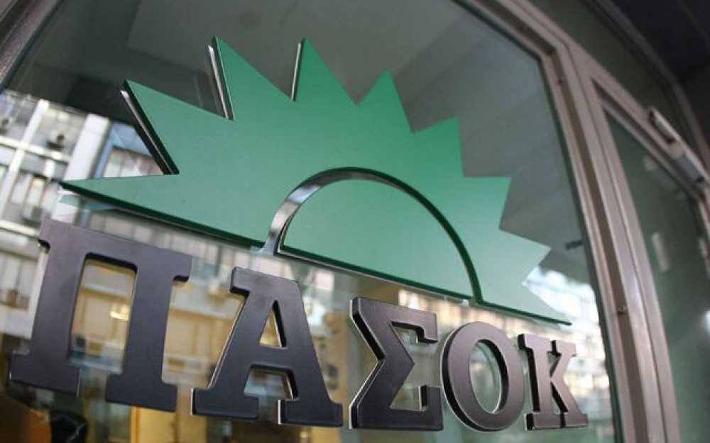 Επιστροφή στο ΠΑΣΟΚ με… πράσινη Ομπρέλα