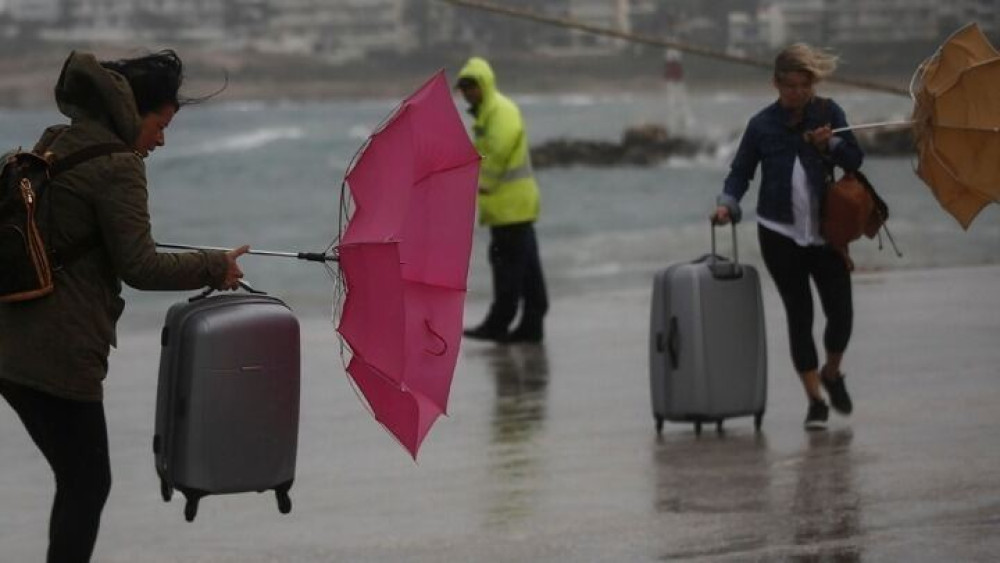 Νέα ατμοσφαιρική… διαταραχή: Βροχές και καταιγίδες έως αύριο το πρωί