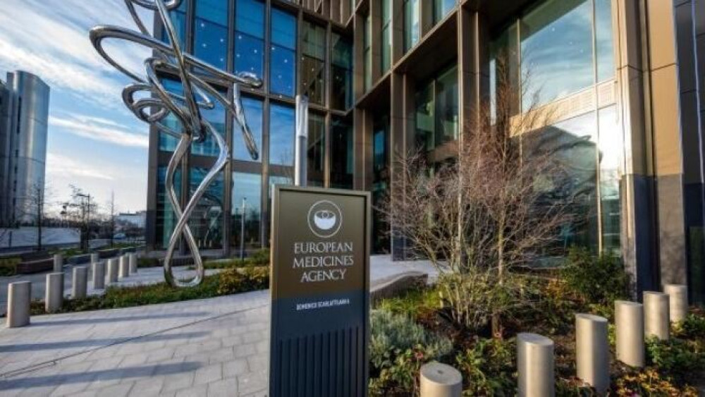 “Πράσινο φως” από τον ΕΜΑ για το εμβόλιο της AstraZeneca