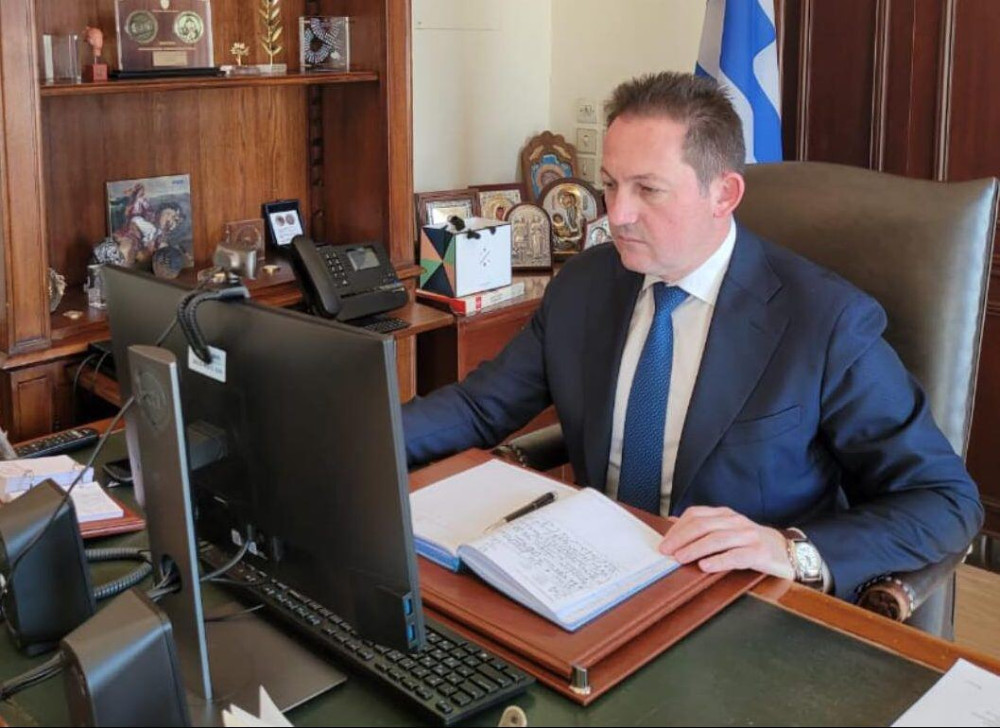Στέλιος Πέτσας: Τι προβλέπει το νομοσχέδιο για τα κατοικίδια