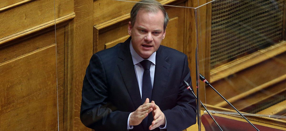 Καραμανλής: Ενισχύουμε τα ΜΜΜ – Ξεμπλοκάρουμε τα μεγάλα έργα