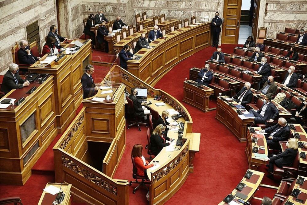 Μητσοτάκης σε Τσίπρα: «Πάρτε θέση για τη λάσπη – Διαγράψτε τον Πολάκη»