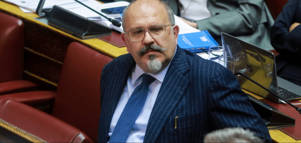 Πνίγηκε στην προπαγάνδα του… ο Ξυδάκης του Τσίπρα