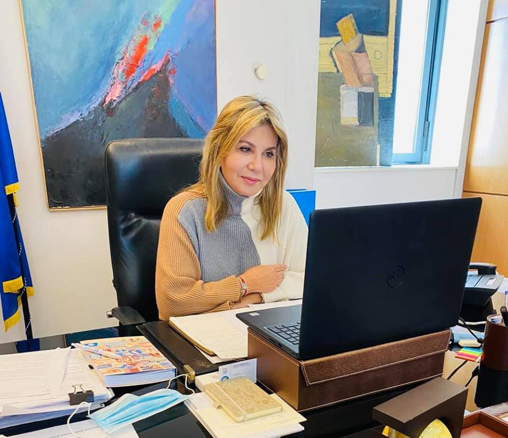 Ζέττα Μακρή: “Εμείς είμαστε αλληλέγγυοι με το #action24. Τα φασιστοειδή με τον Κουφοντίνα”