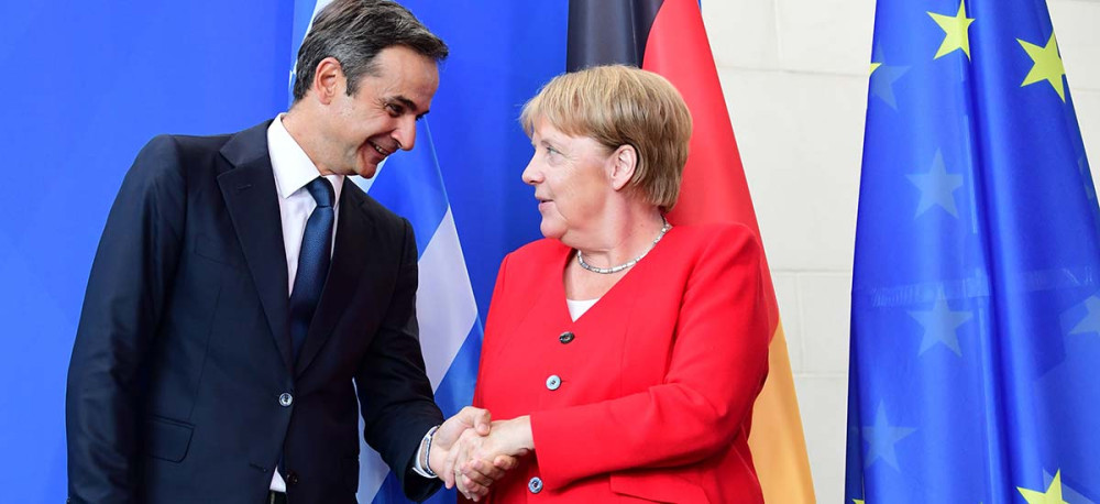 Αλέξη, τα ‘μαθες τα νέα; -“Ναι” λέει η Μέρκελ στο διαβατήριο εμβολιασμού