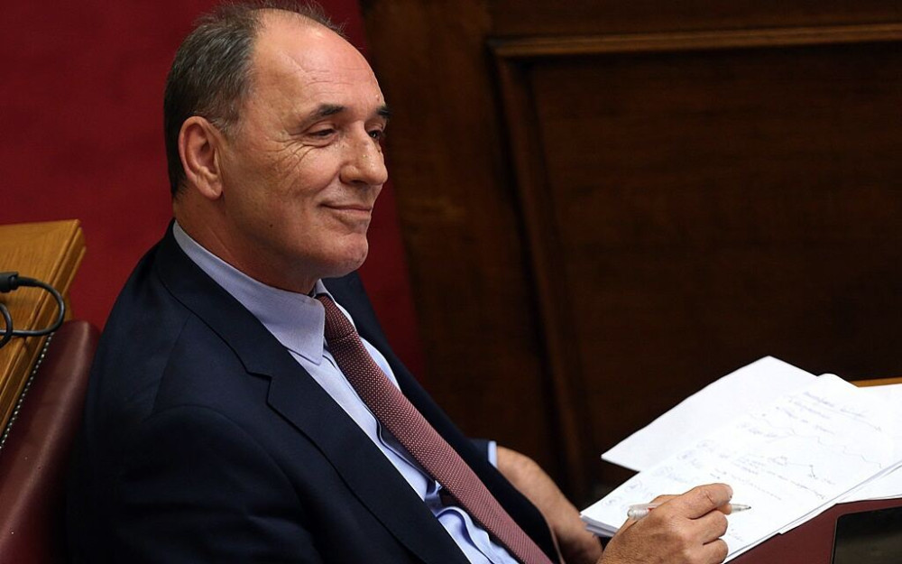 Τα “σπάει” ο Σταθάκης για το πρόγραμμα-κωμωδία του ΣΥΡΙΖΑ (vid)