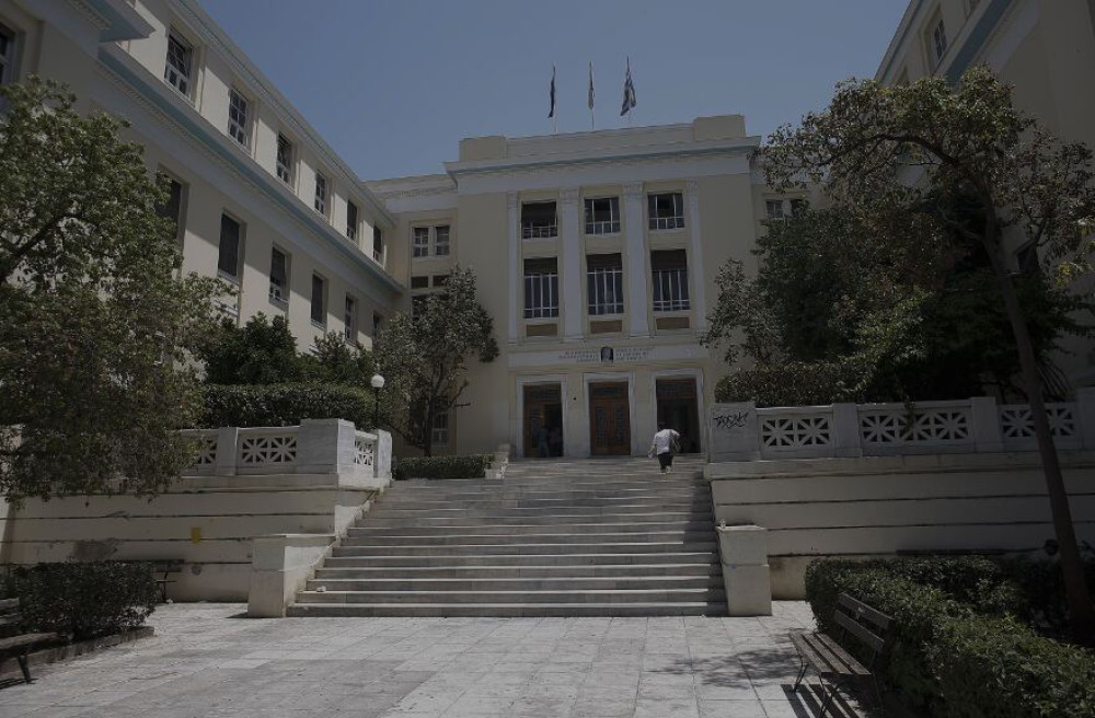 Πορεία αντιεξουσιαστών στην ΑΣΟΕΕ – Κλειστή η Πατησίων