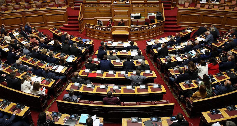 Μαραθώνιος από Δευτέρα στη Βουλή – Κάθε μέρα κι ένα ν/σ