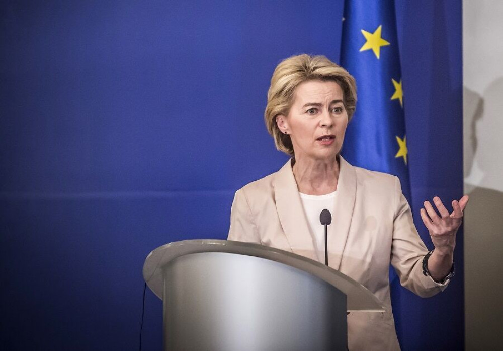 ΕΕ: “Έτοιμη να συζητήσει” άρση της πατέντας για τα εμβόλια