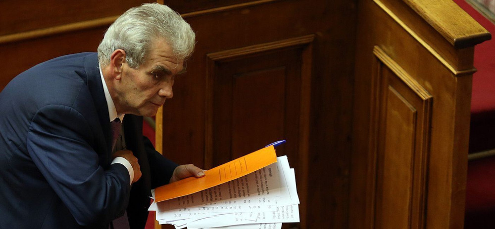 Τρέμει τον Μιωνή ο Παπαγγελόπουλος – Παρέμβαση Τσοβόλα