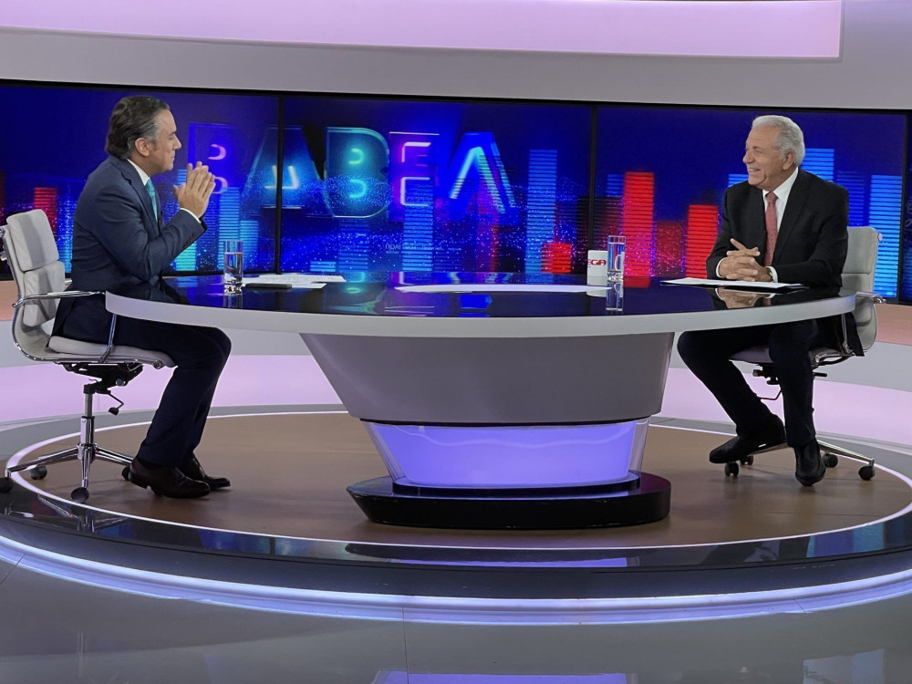 Αβραμόπουλος: Προβληματική η συμφωνία των Πρεσπών