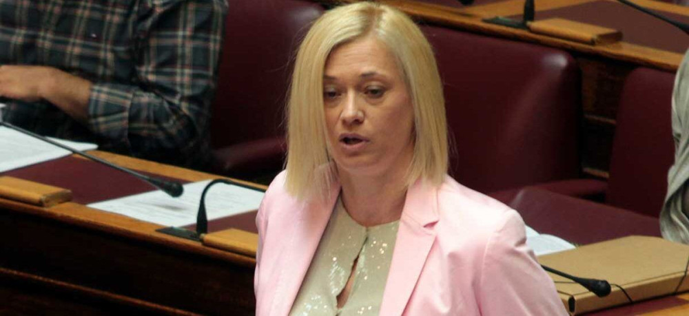“Πολιτικός σεισμός”: Διέγραψε την Ραχήλ ο Τράγκας!