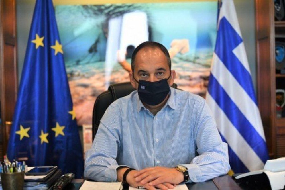 Πλακιωτάκης: Έχουν ενταθεί οι έλεγχοι – Λιμενικοί και μέσα στα πλοία για τήρηση των μέτρων