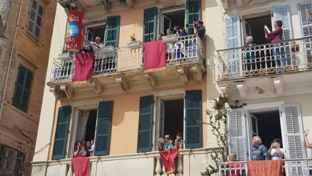 Κέρκυρα: “Σεισμός” εξαγνισμού και φέτος στο νησί από τους Μπότηδες