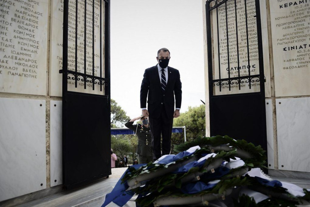 Παναγιωτόπουλος από Καβούρι: “Η αυτοθυσία τους είναι οδηγός, ηθική και ιερή παρακαταθήκη”