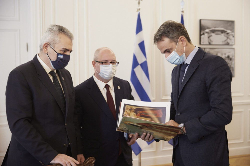 Η προστασία της θρησκευτικής ελευθερίας στη συνάντηση Μητσοτάκη – ΔΣΟ
