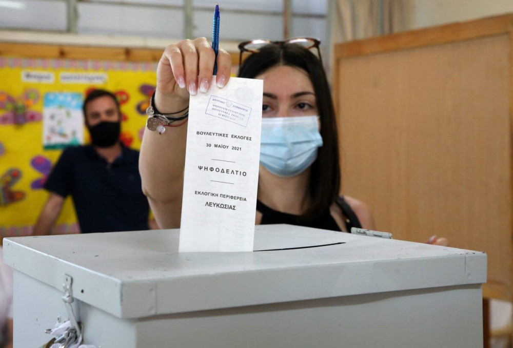 Εκλογές – Κύπρος: Έκλεισαν οι κάλπες – Νίκη του κεντροδεξιού ΔΗΣΥ δείχνουν τα exit poll