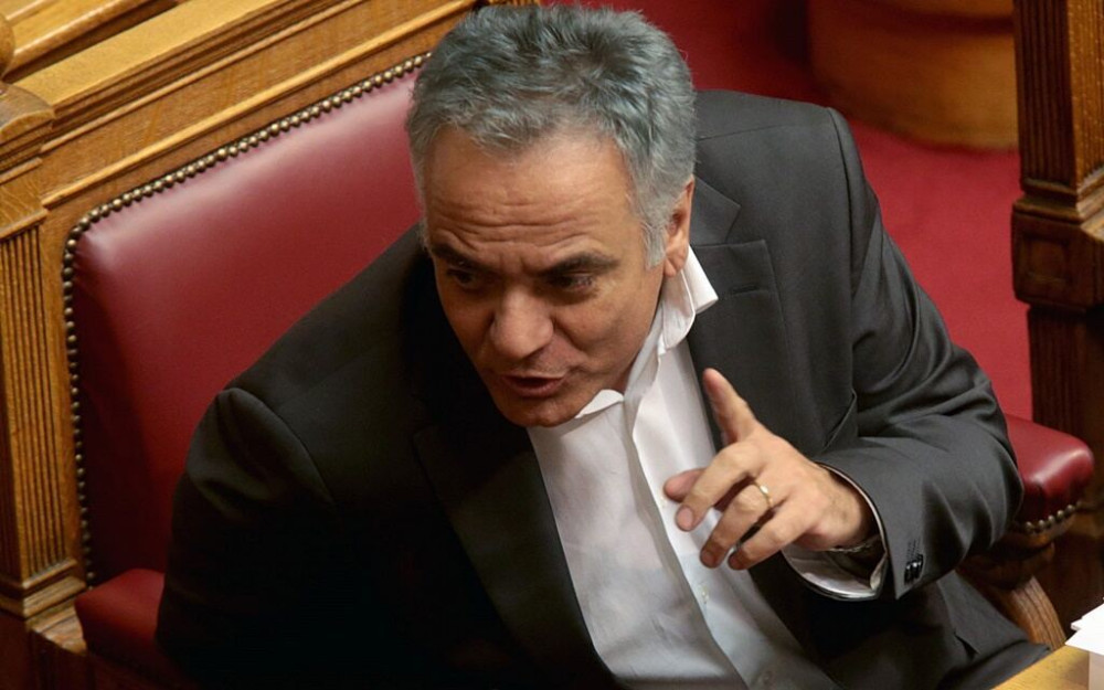Επίθεση Σκουρλέτη σε Τσίπρα: “Χρειάζεται μια πιο δυναμική και τεκμηριωμένη πολιτική παρουσία”