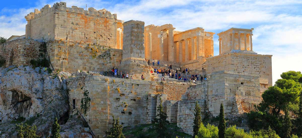 Δεν έχουν τέλος τα fake news της “Αυγής”: Νέα διάψευση από το ΥΠΠΟΑ