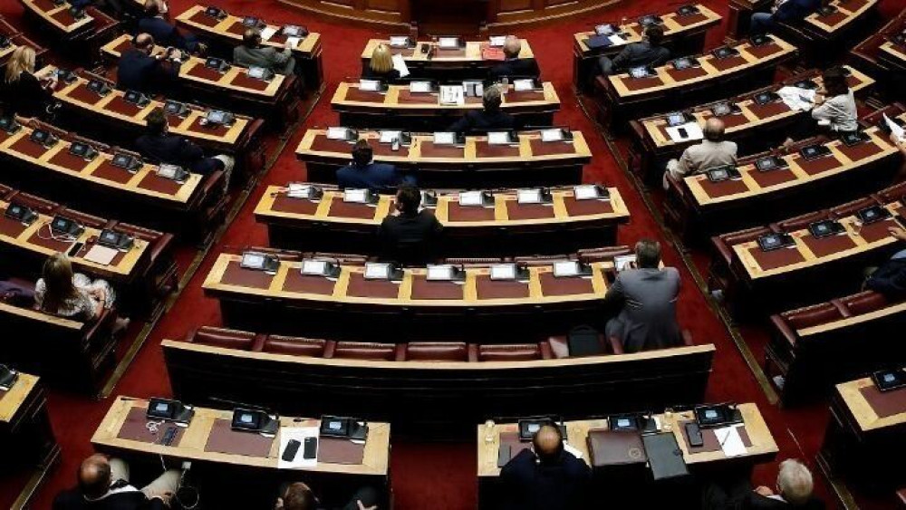 Βουλή: Στην Ολομέλεια το νομοσχέδιο του υπουργείου Εργασίας