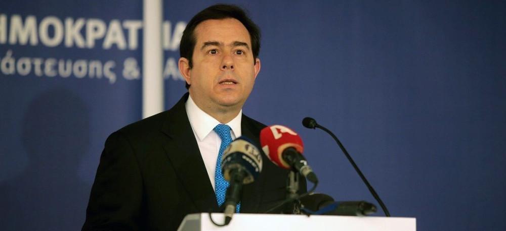 Μηταράκης: Φτάνει με τα παράπονα!