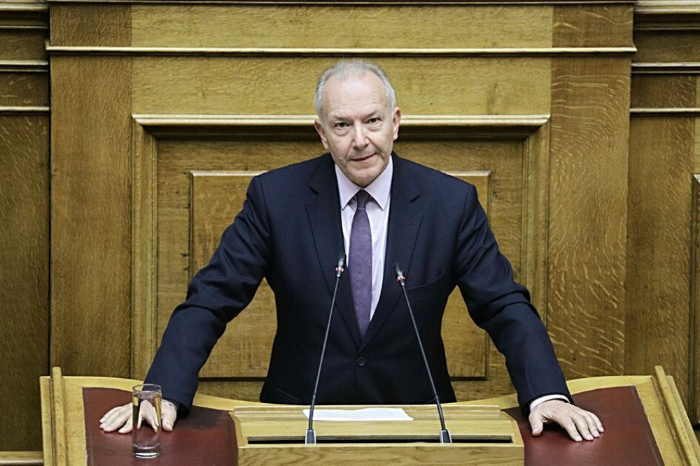 Στέφανος Γκίκας: Στα μισά της Διαδρομής…