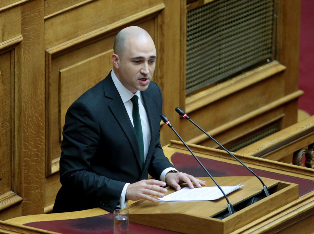 «Προωθημένη» πρόταση Μπογδάνου για τα κέντρα διασκέδασης