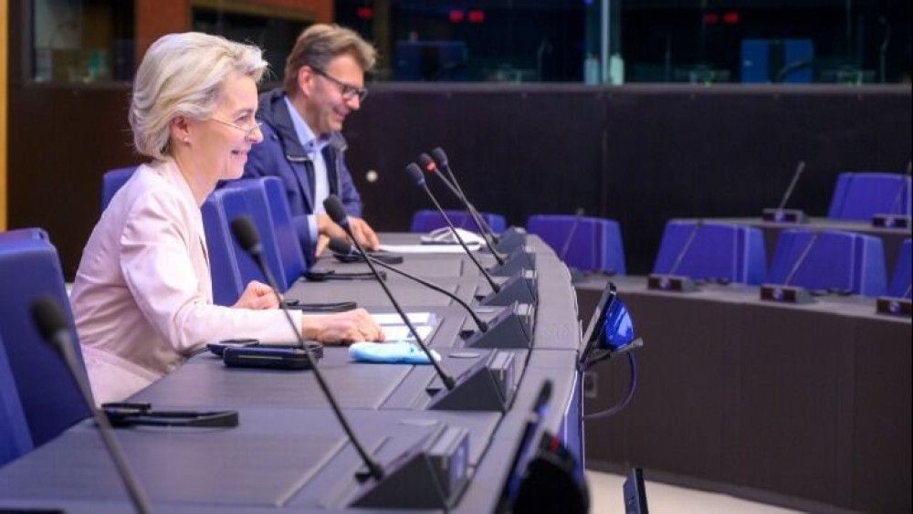 Φον ντερ Λάιεν: “Προτεραιότητα να επιταχύνουμε την ατζέντα της Διεύρυνσης”
