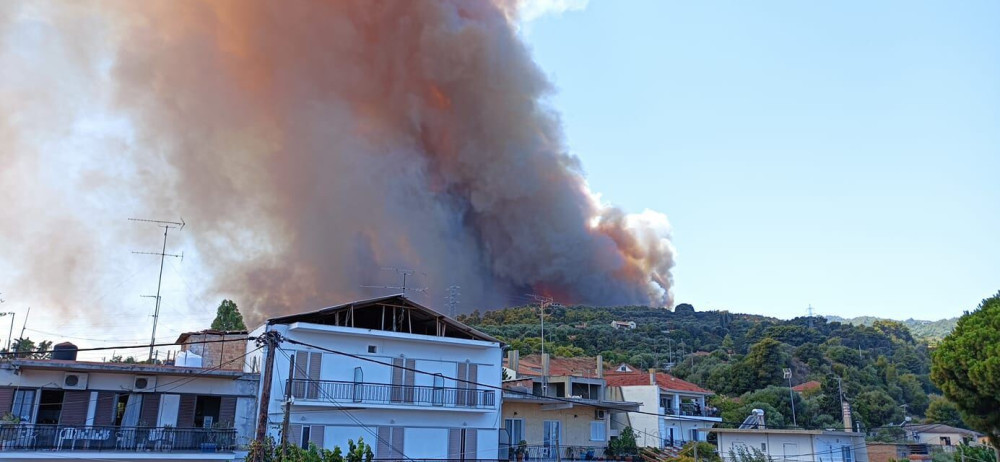 Πέντε τραυματίες από τη φωτιά στην Αιγιάλεια – Σε ετοιμότητα ο υγειονομικός μηχανισμός
