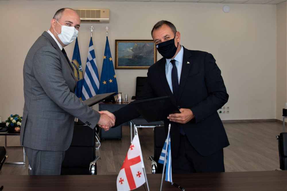 Συνάντηση Παναγιωτόπουλου με τον Υπουργό Άμυνας της Γεωργίας Μπουρχουλάντζε
