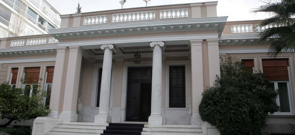 Μαξίμου: “Τσίπρας-Πολάκης-Βαξεβάνης είναι το ίδιο πρόσωπο” (photos & video)