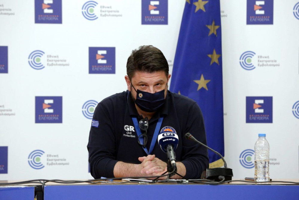 Ένα βήμα πριν το lockdown Μύκονος και Ίος – Προειδοποίηση Χαρδαλιά για ακόμη 6 νησιά