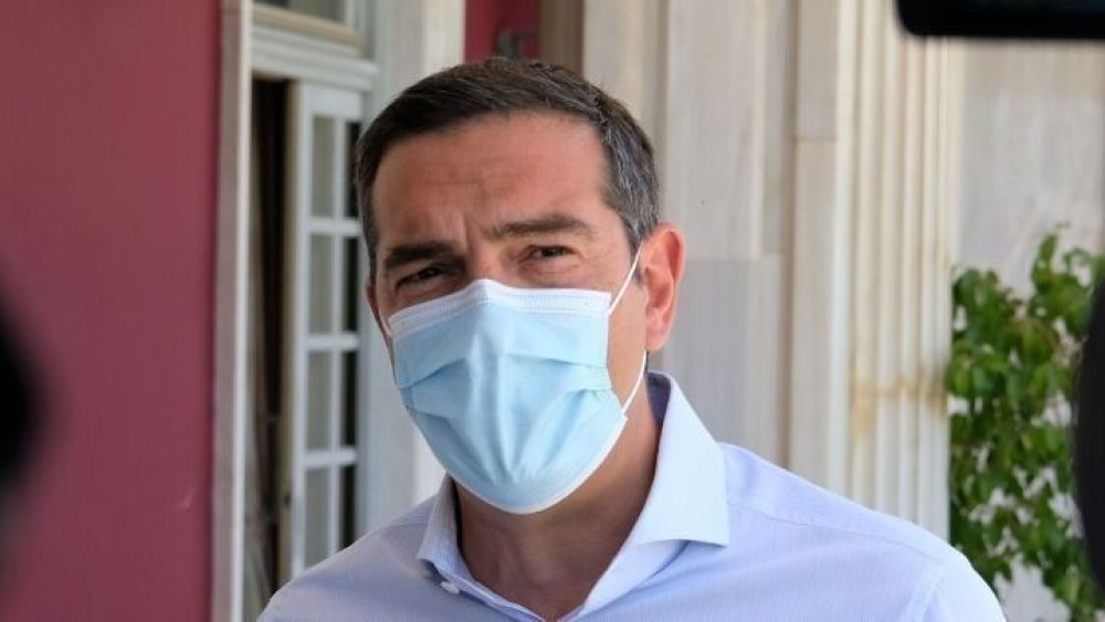Τσίπρας: Το πιο δύσκολο είναι να παραμείνεις για χρόνια στο βάθρο-Ο Πετρούνιας το κατάφερε