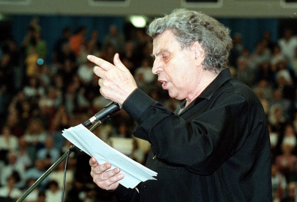 Ο καλλιτεχνικός κόσμος αποχαιρετά τον Μίκη Θεοδωράκη