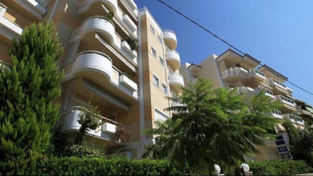 «Φωτιά» στα ακίνητα – Χαμός με μεταβιβάσεις πριν… απογειωθούν οι τιμές