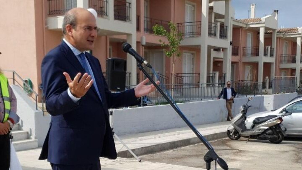 Κέρκυρα-Χατζηδάκης: Μια μικρή “Οδύσσεια” ολοκληρώνεται-Παραδόθηκαν οι 176 εργατικές κατοικίες