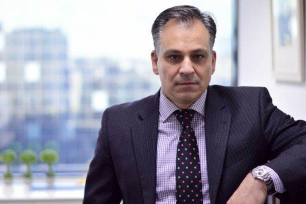 Νίκος Γ. Σακελλαρόπουλος: Μια Λαμποργκίνι  στο  «Υγεία»