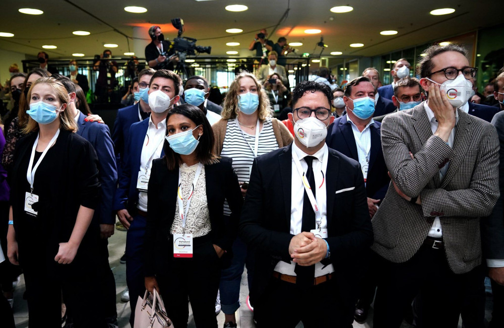 Γερμανικές εκλογές: Βραχύ προβάδισμα SPD, σύμφωνα με τις εκτιμήσεις