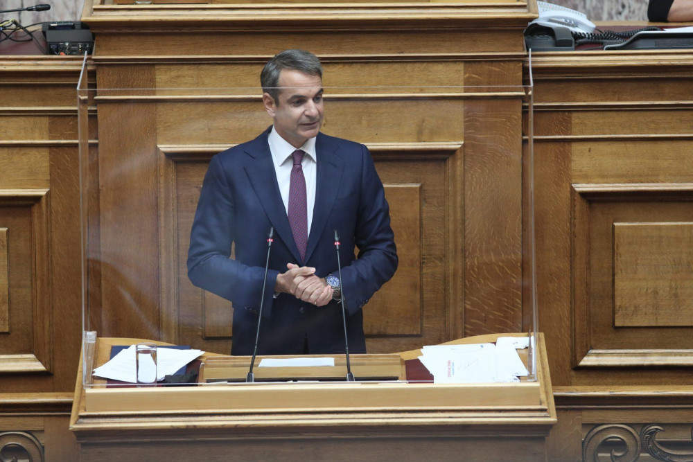 Ευχές Μητσοτάκη στη Γεννηματά και από το βήμα της Βουλής