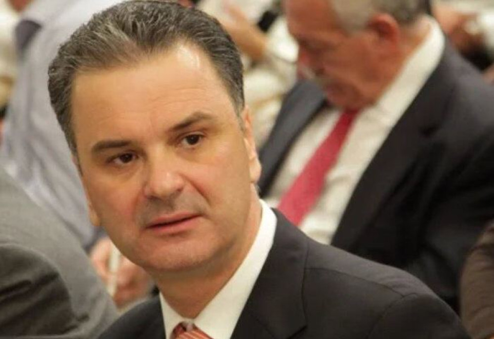 Όταν ο Ξυνίδης αποκαλούσε “καλτσοδέτα” την Καϊλή ” και αποκάλυπτε ότι «ο Παπανδρέου κλαίει κάθε βράδυ»